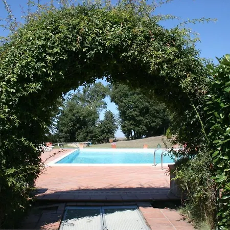 Chianacce Sleeps 10 Pool